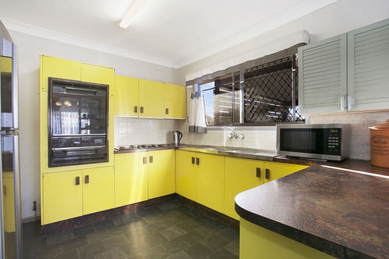 396 Cliveden Avenue, CORINDA QLD 4075, Corinda - Thumbnail 5