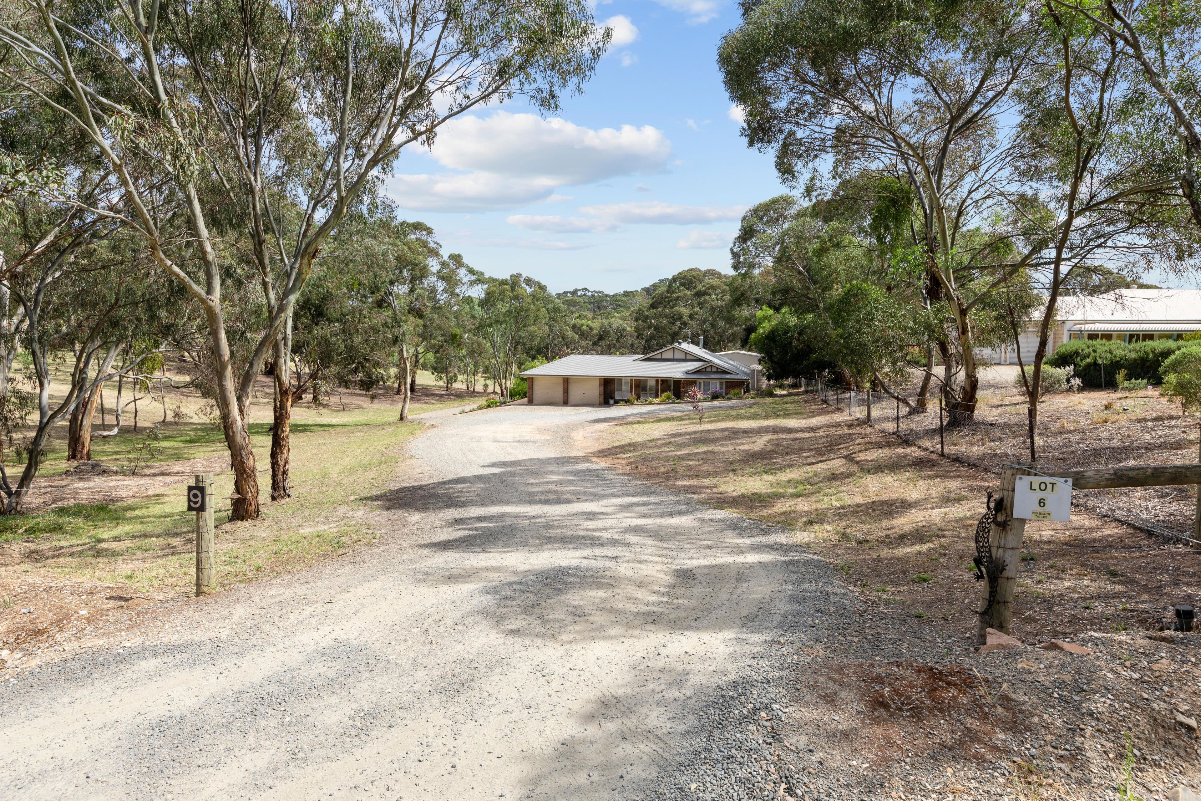 9 Jarman Crescent, Clare SA 5453, Clare - Thumbnail 2