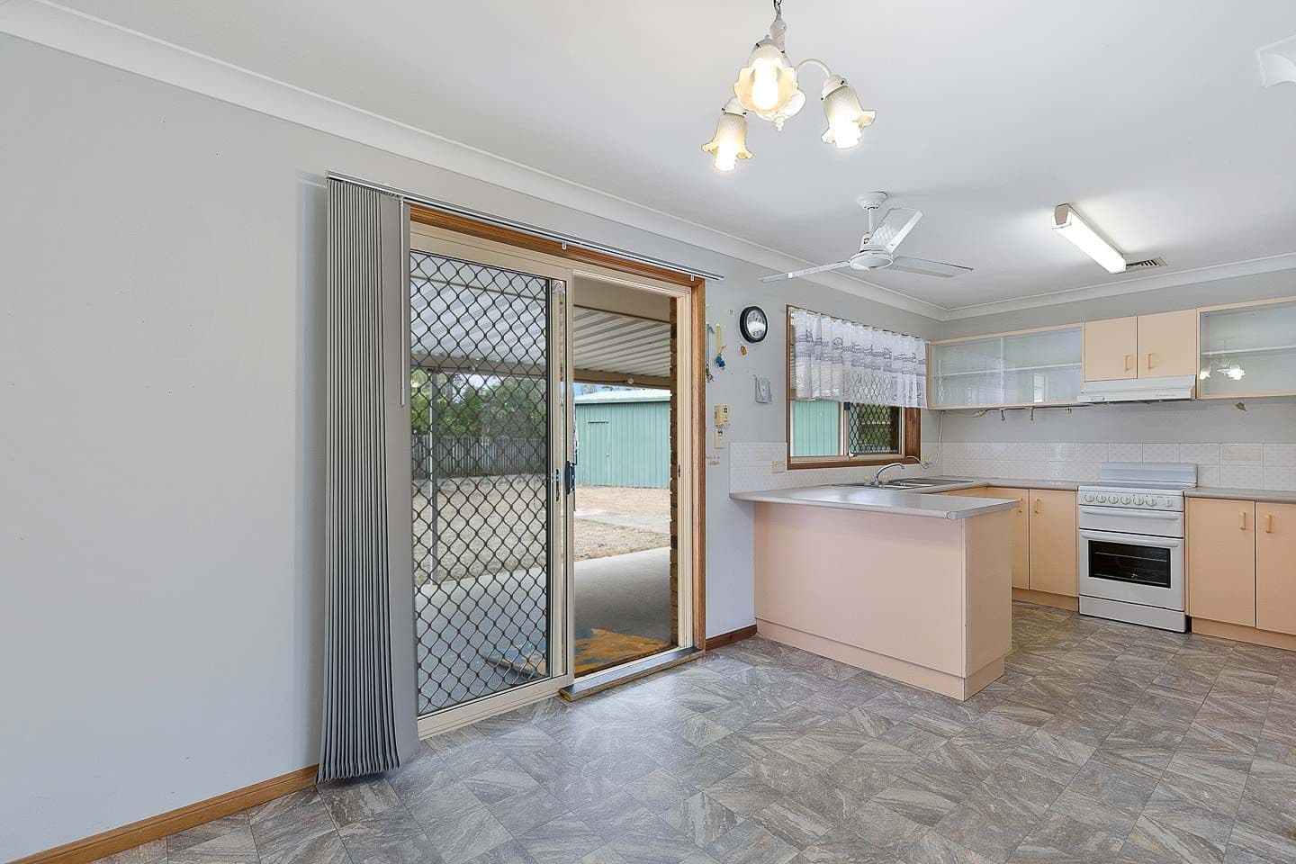 9 Diamond Court, Point Vernon QLD 4655, Point Vernon - Thumbnail 5