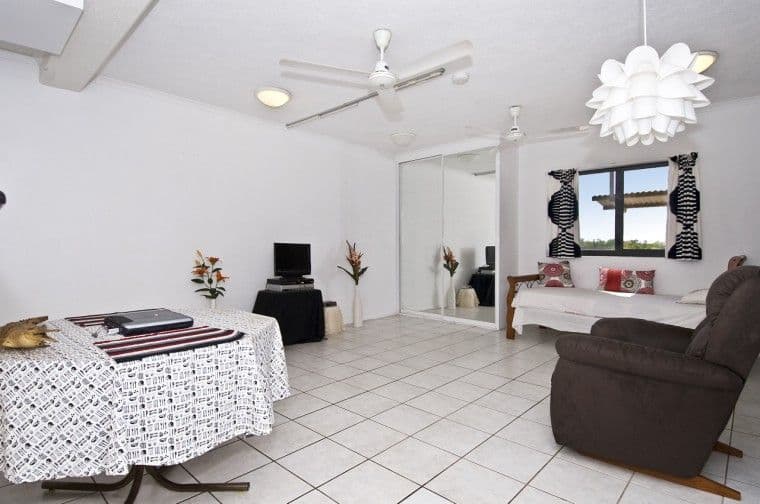 24 Harry Chan Avenue, DARWIN NT 0800, Darwin City - Thumbnail 2