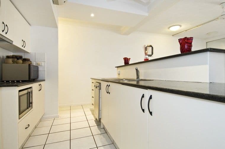 24 Harry Chan Avenue, DARWIN NT 0800, Darwin City - Thumbnail 4