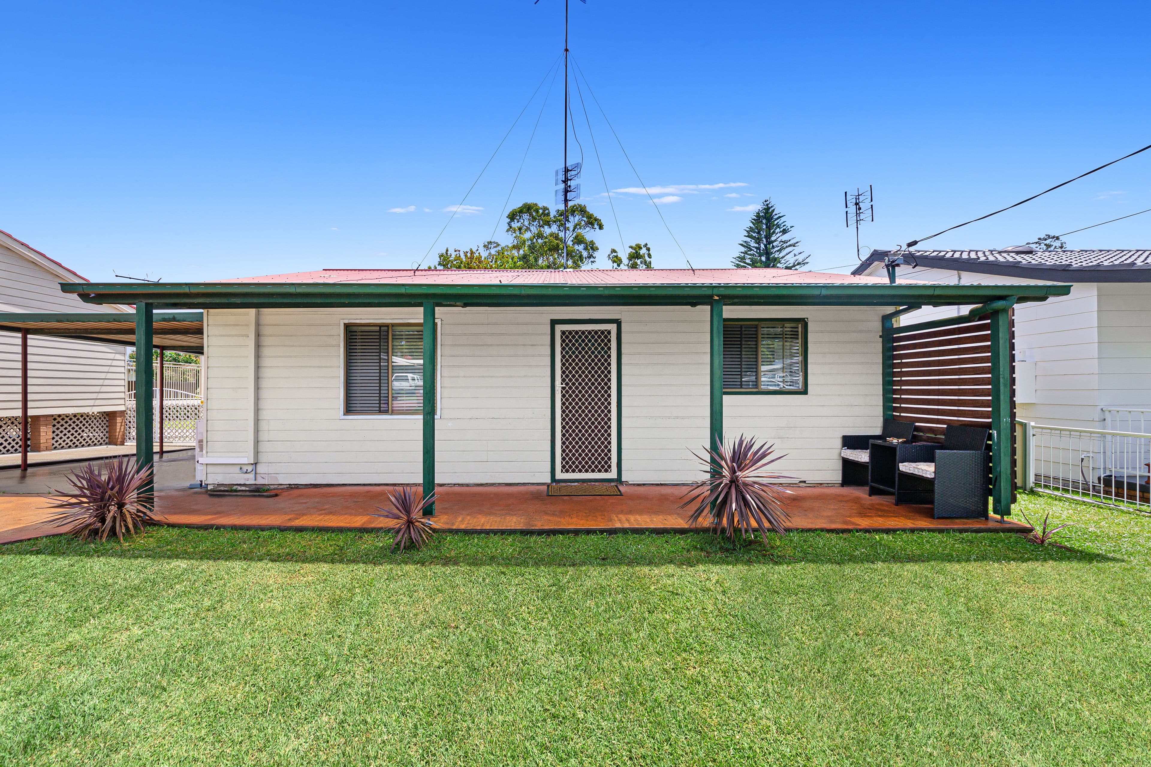 30 Campbell Parade, Mannering Park NSW 2259, Mannering Park - Image 1