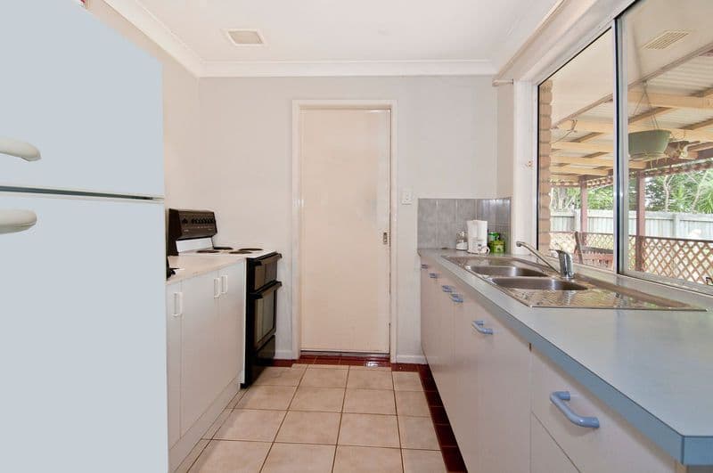 12 Callide Court, MARSDEN QLD 4132, Marsden - Thumbnail 3