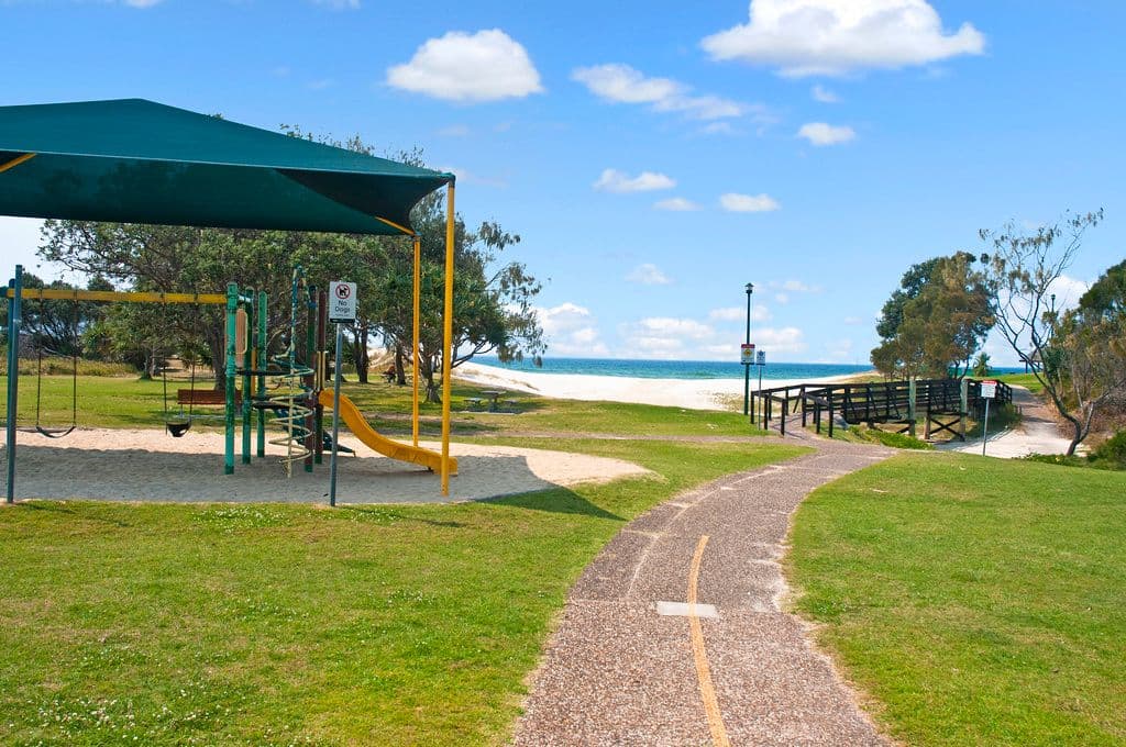 12 Seventh Avenue, Palm Beach QLD 4221, Palm Beach - Thumbnail 5