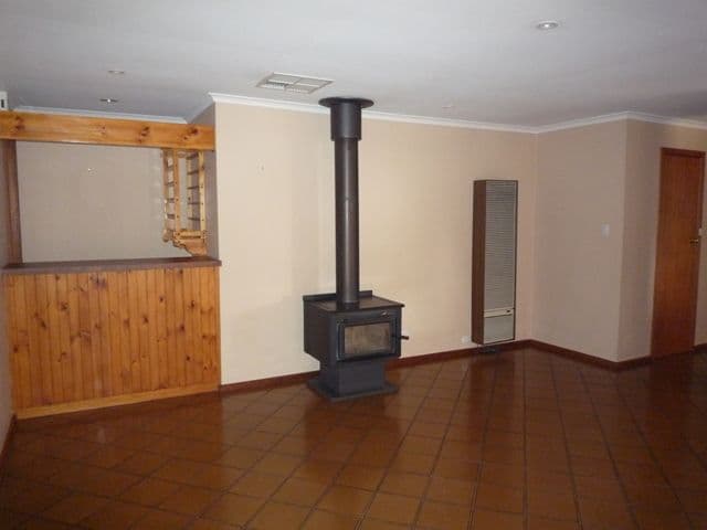 10 Baudin Avenue, FAIRVIEW PARK SA 5126, Fairview Park - Thumbnail 2