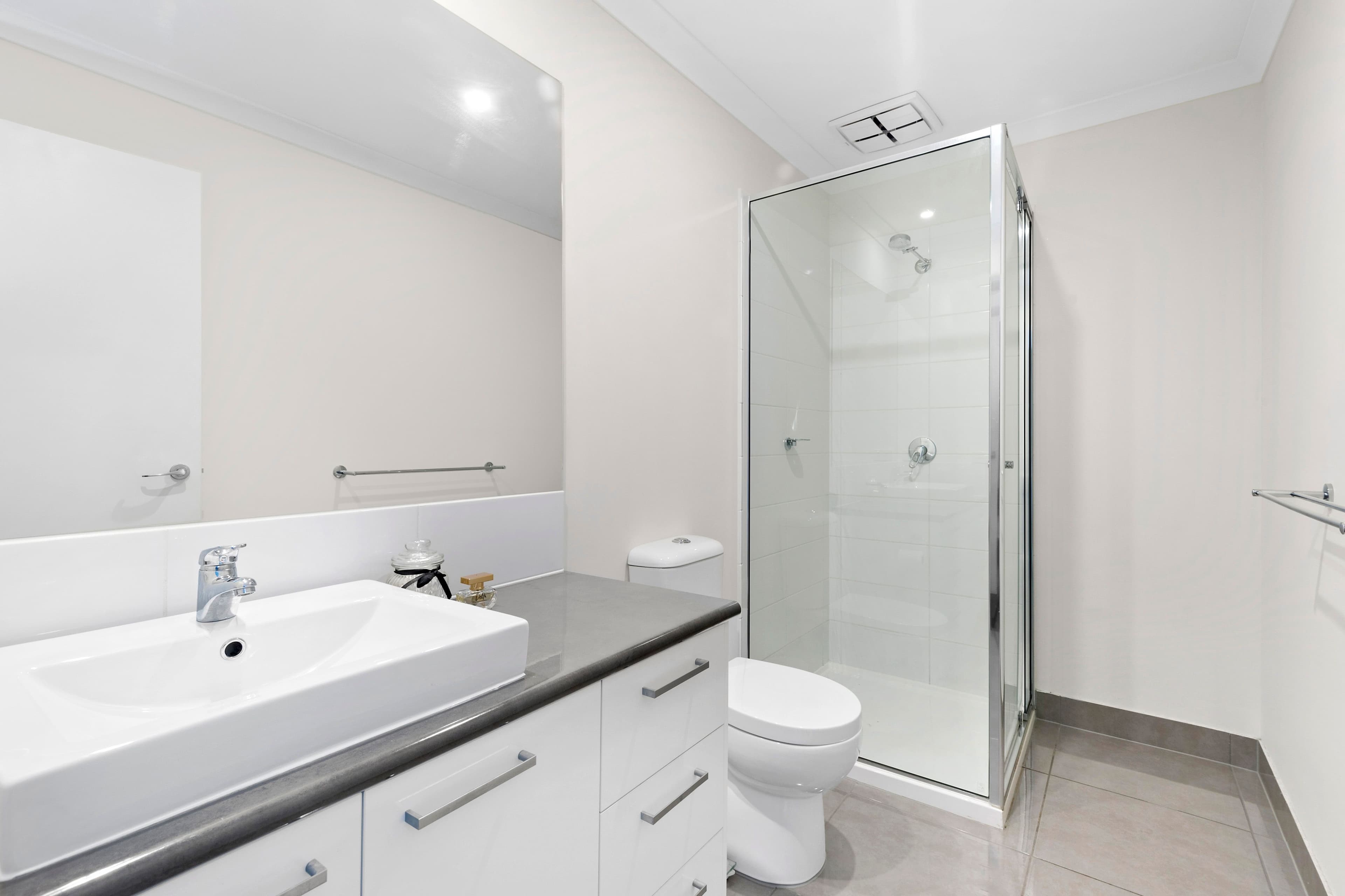 8 Abelia Avenue, Frankston VIC 3199, Frankston - Thumbnail 4