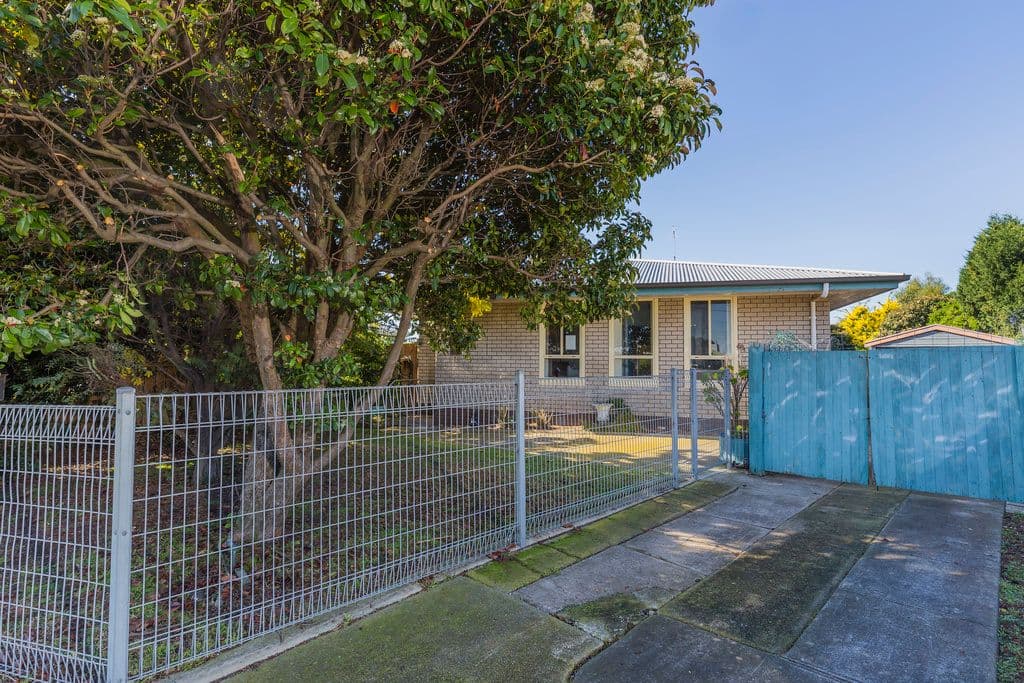 76 Eagle Parade, Norlane VIC 3214, Norlane - Image 1