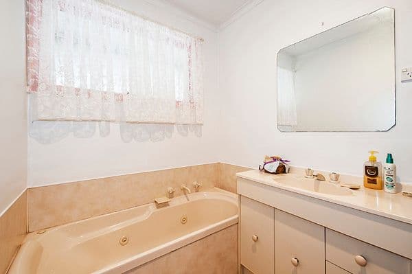 16 Hendersons Road, EPPING VIC 3076, Epping - Thumbnail 7