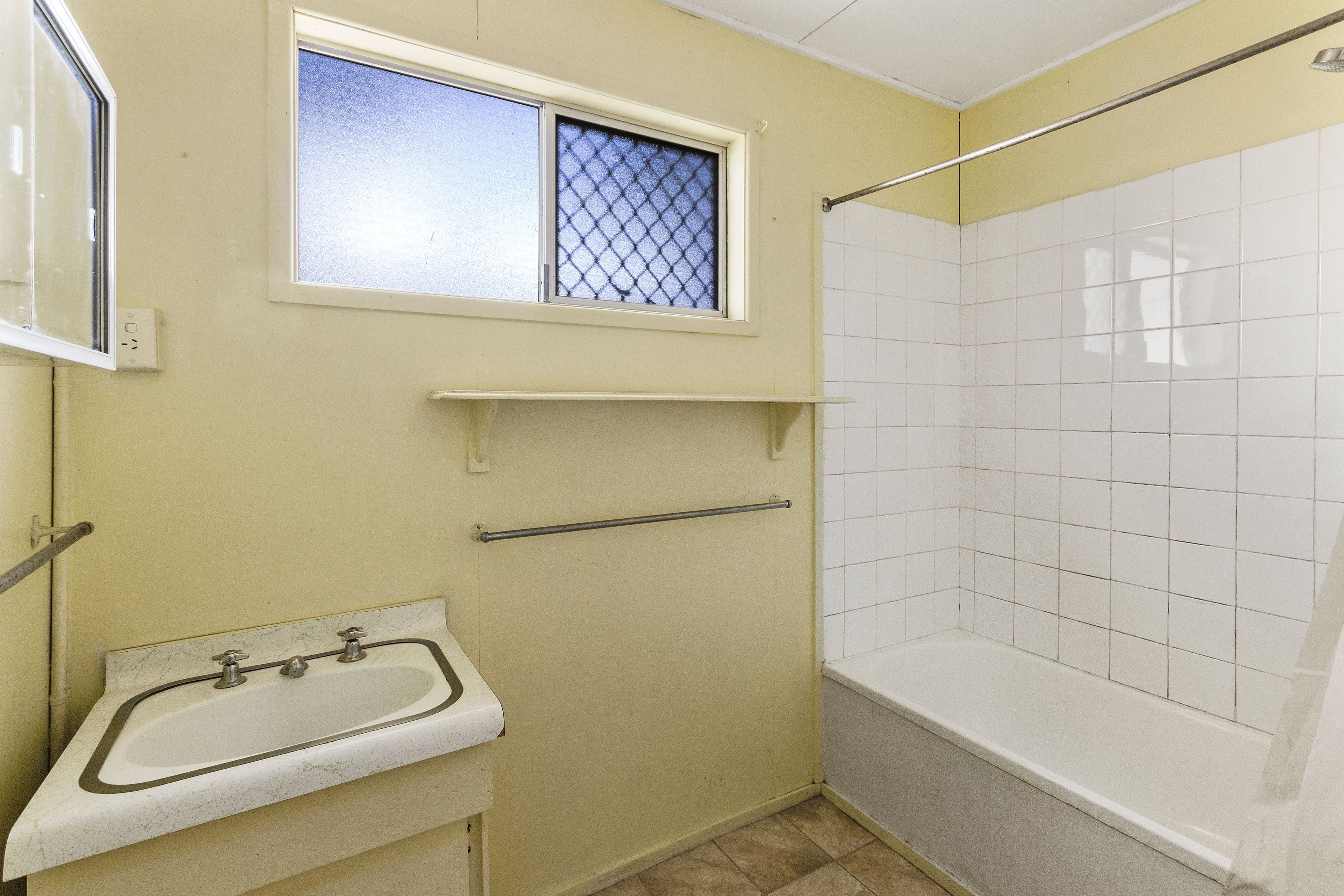 15 Hawthorne Street, Coalfalls QLD 4305, Coalfalls - Thumbnail 7
