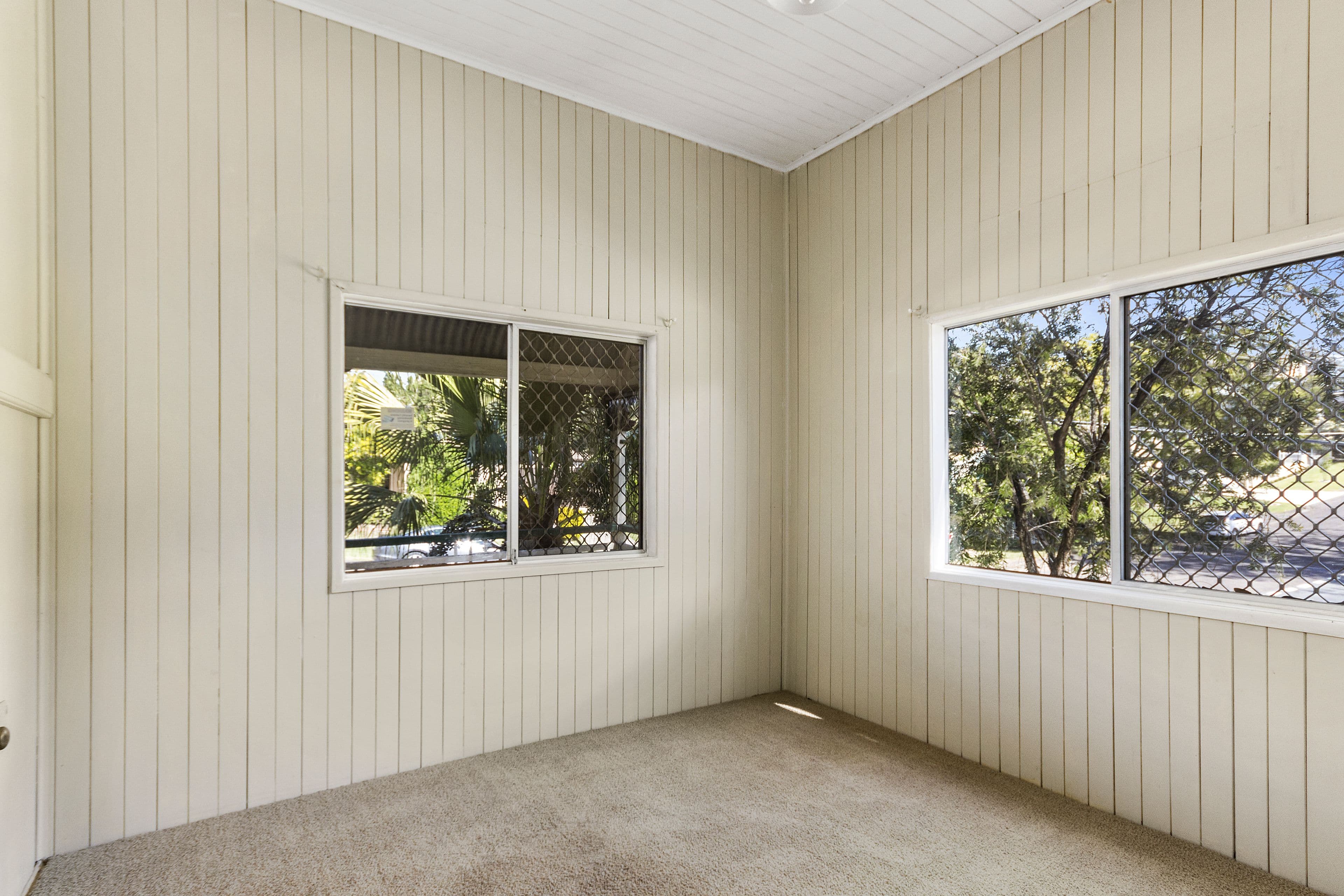 15 Hawthorne Street, Coalfalls QLD 4305, Coalfalls - Thumbnail 8