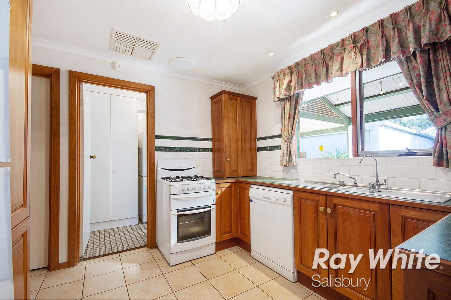 27 Norbury Drive, Salisbury Downs SA 5108, Mudgee - Thumbnail 4