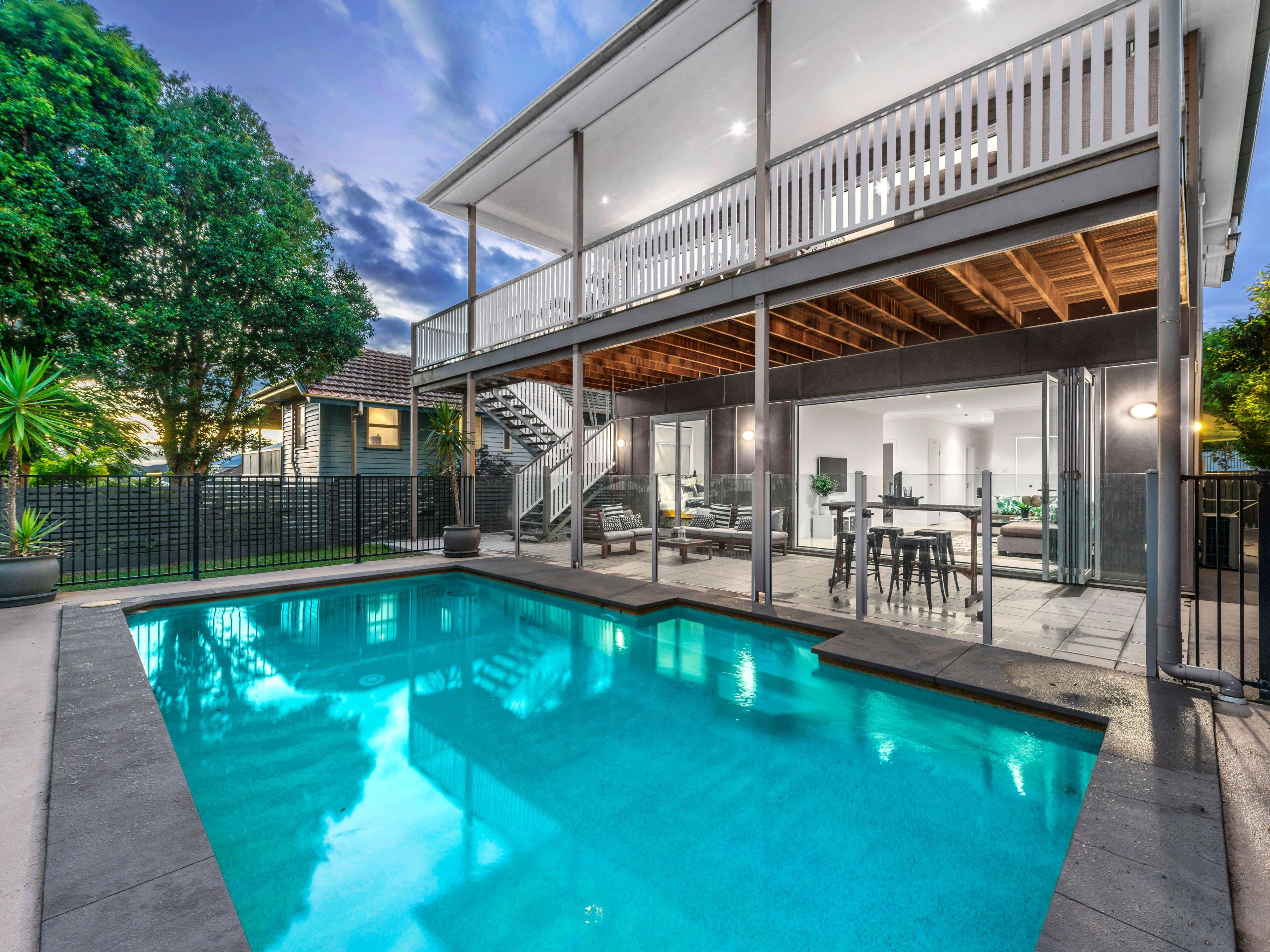 9 Henderson Street, Camp Hill QLD 4152, Camp Hill - Thumbnail 2