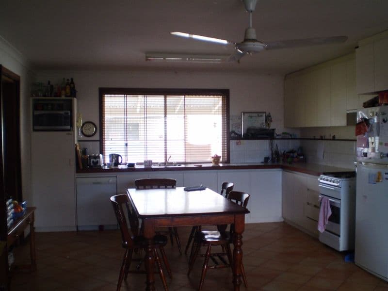 7 Moss Court, LANCELIN WA 6044, Lancelin - Thumbnail 4