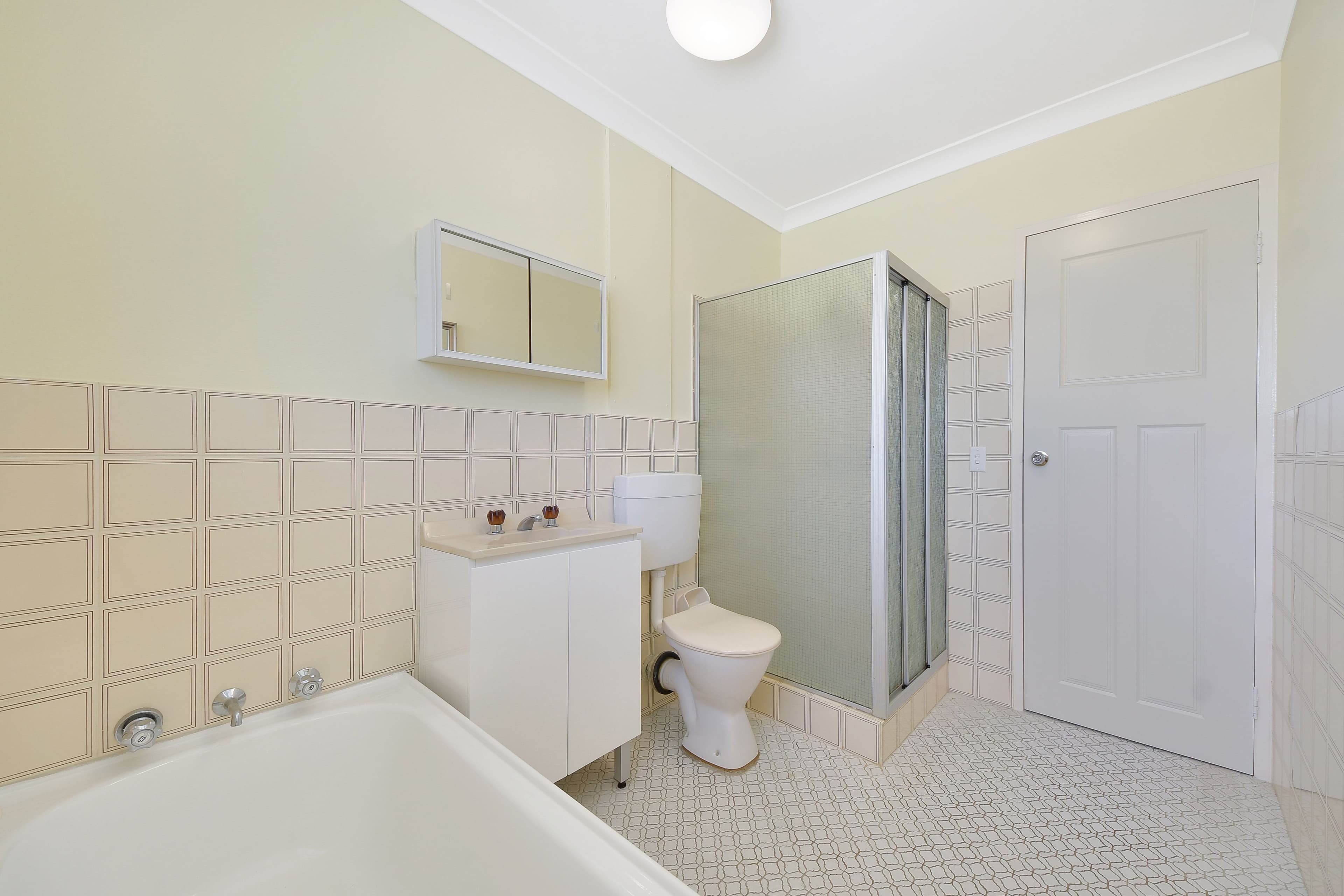 17/9-13 Surrey Street, Minto NSW 2566, Minto - Thumbnail 6