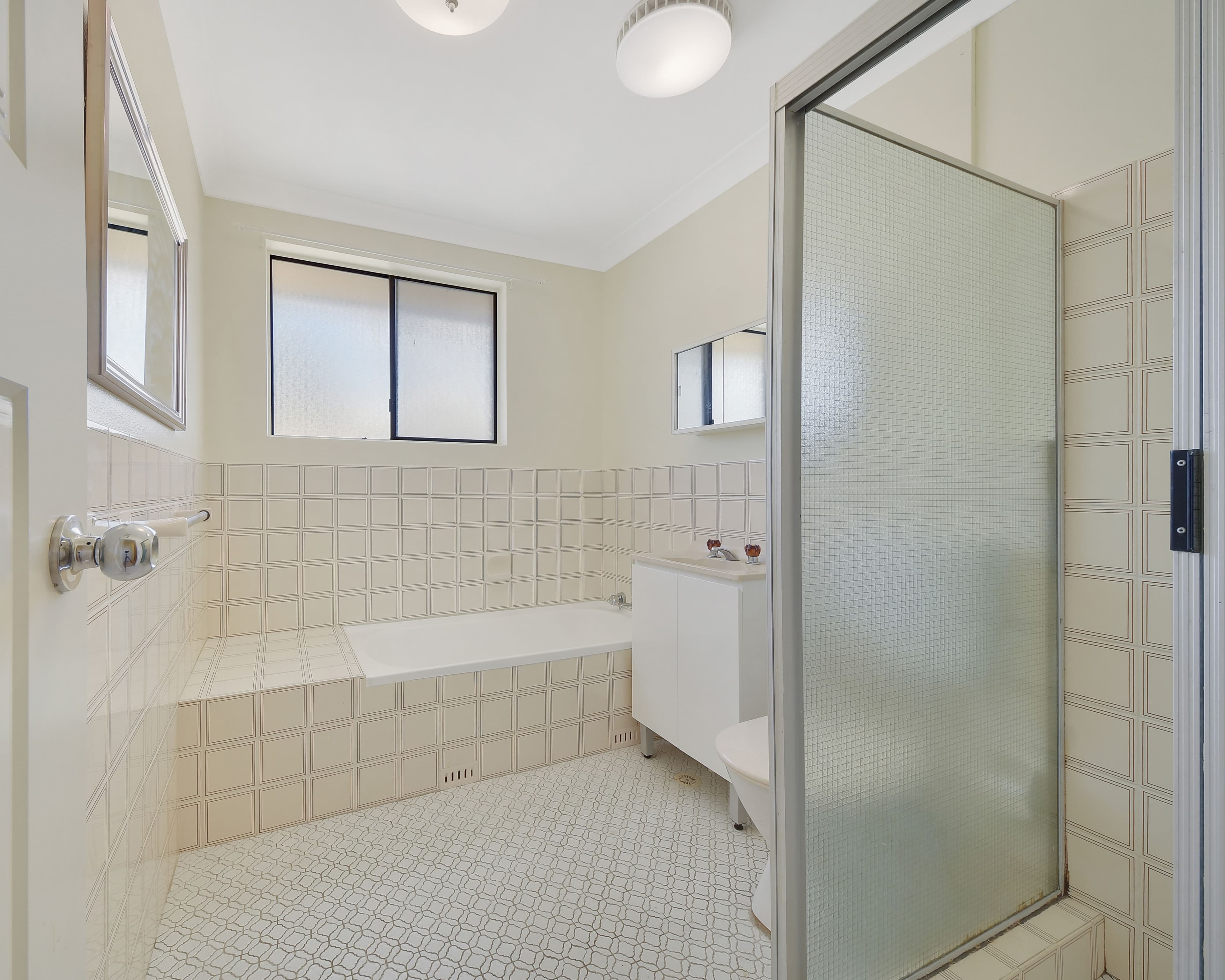 17/9-13 Surrey Street, Minto NSW 2566, Minto - Thumbnail 7