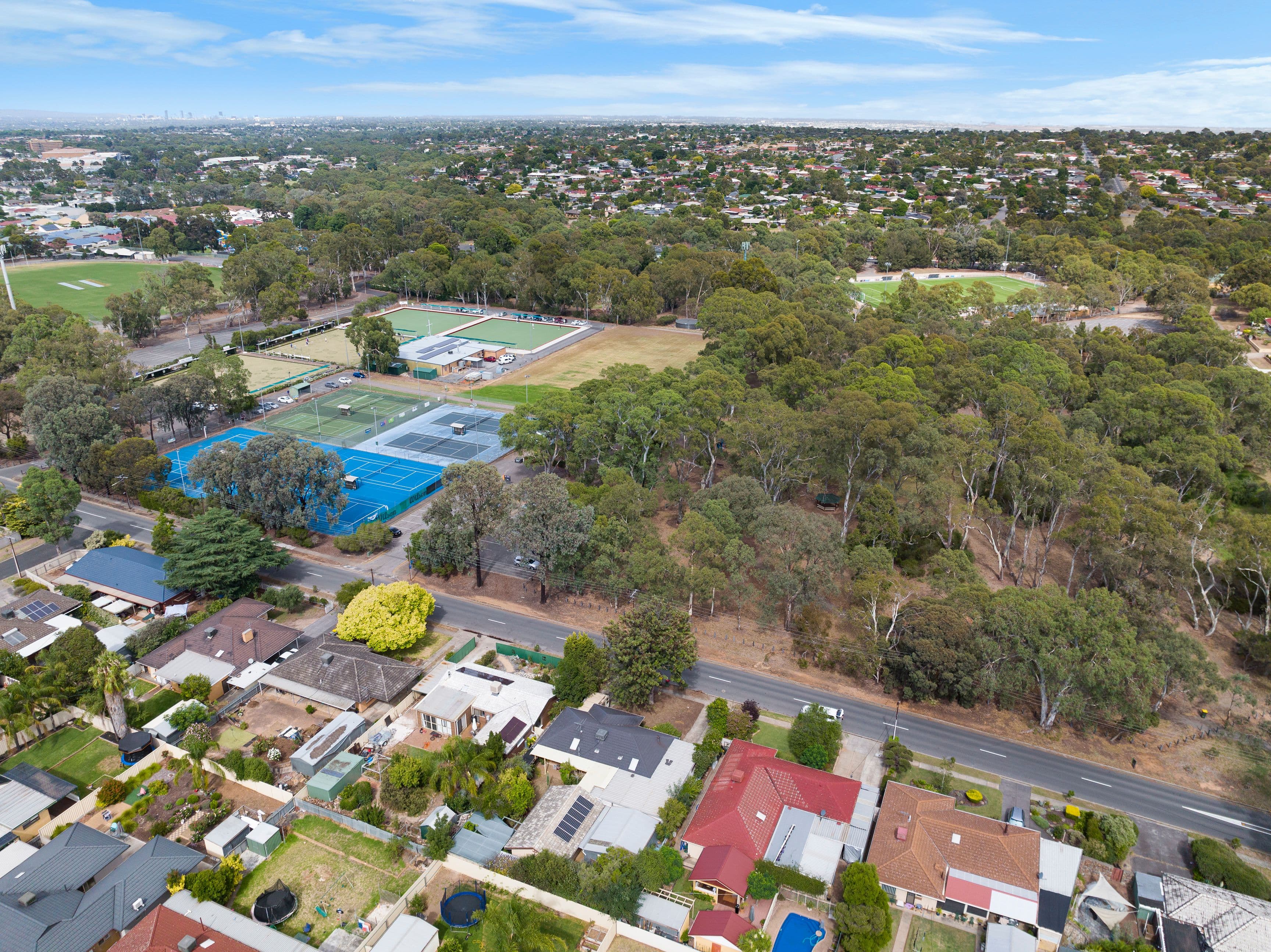33 Ashley Avenue, Ridgehaven SA 5097, Ridgehaven - Thumbnail 3