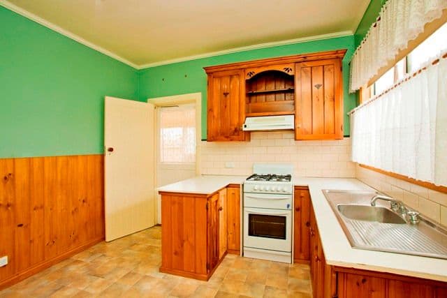 168 Townsend Road, ST ALBANS PARK VIC 3219, St Albans Park - Thumbnail 2