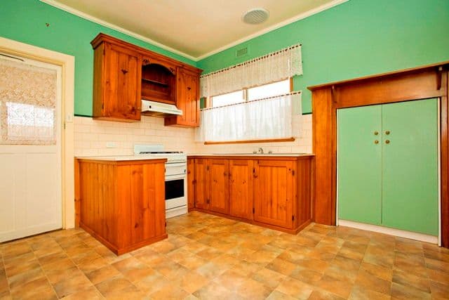 168 Townsend Road, ST ALBANS PARK VIC 3219, St Albans Park - Thumbnail 5