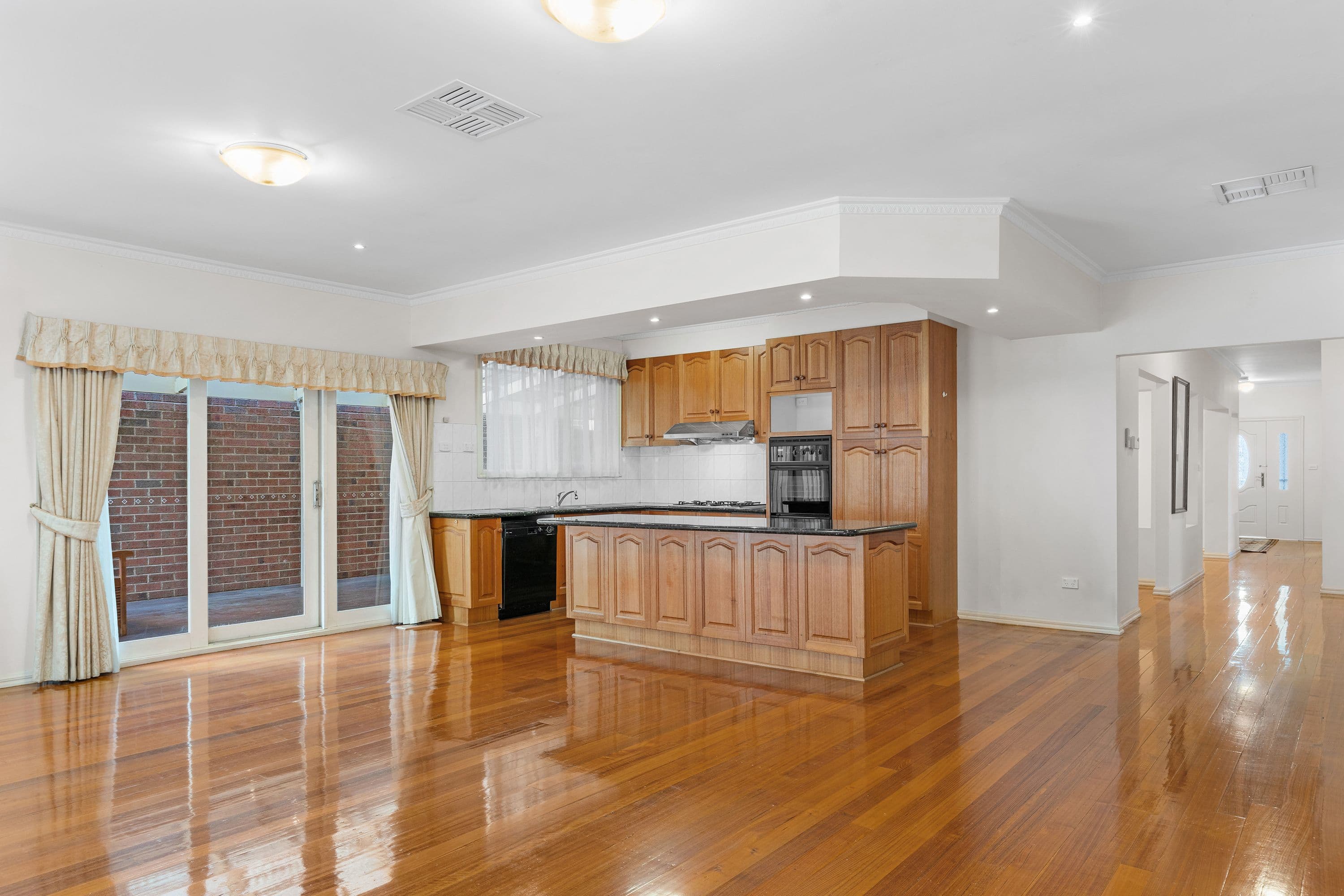 15 Grange Boulevard, Bundoora VIC 3083, Bundoora - Thumbnail 8