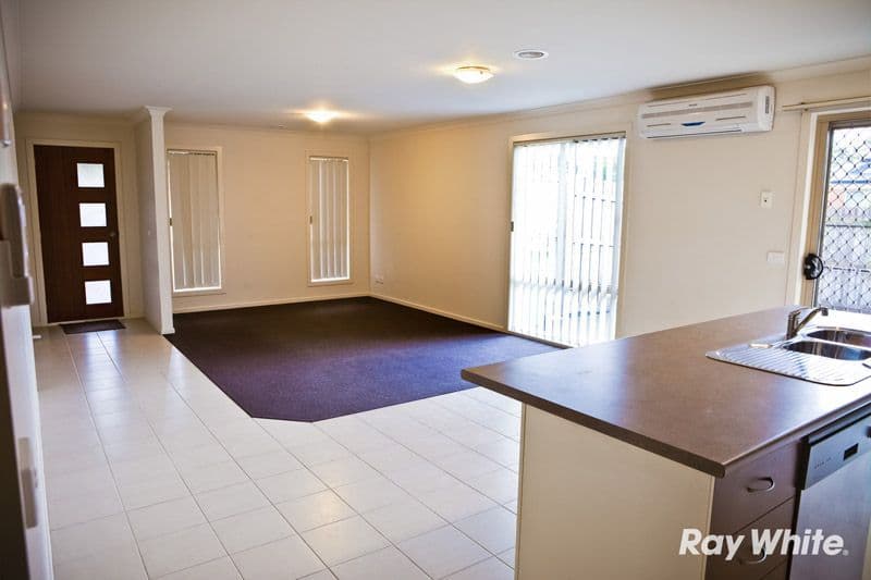 9 Grand Central Boulevard, PAKENHAM VIC 3810, Pakenham - Thumbnail 2