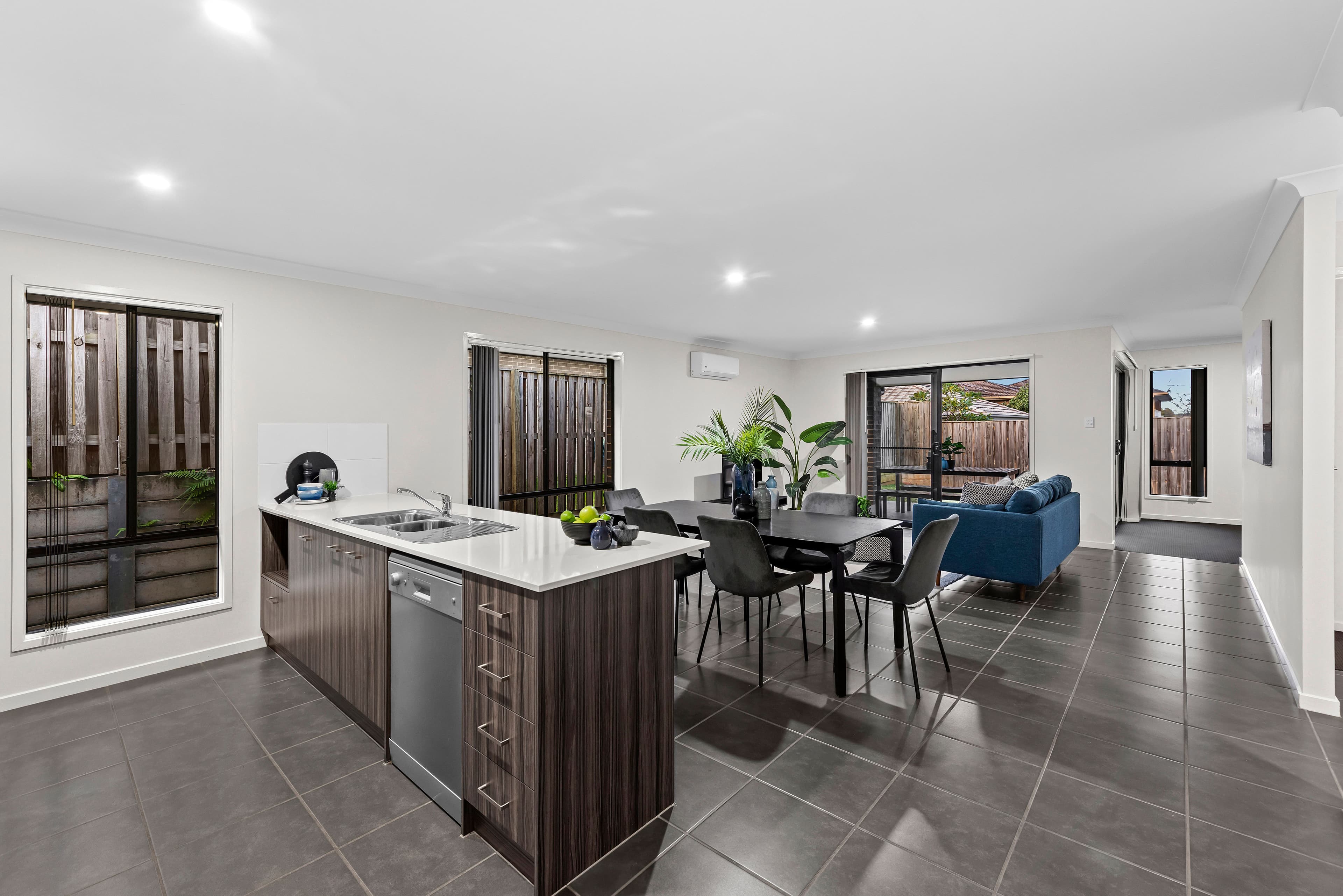 5 Rookery Crescent, Bridgeman Downs QLD 4035, Bridgeman Downs - Thumbnail 3