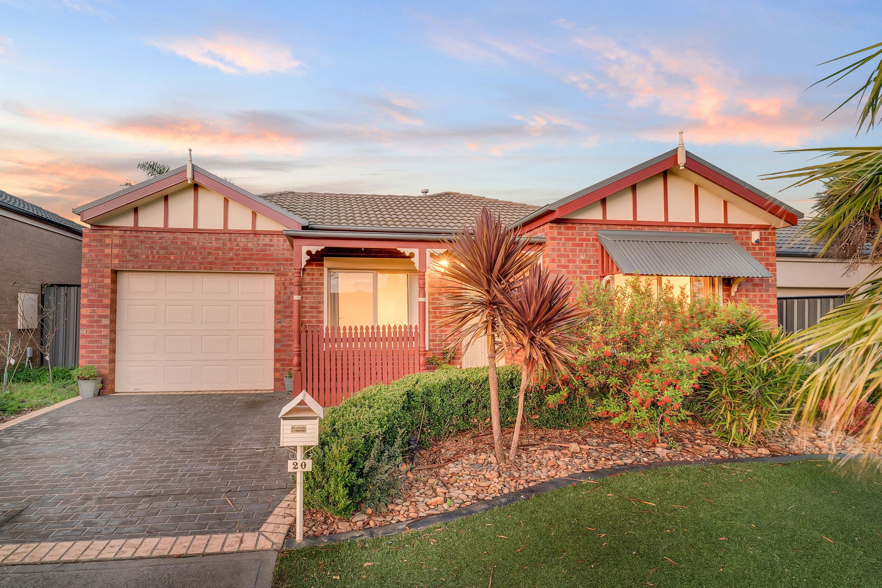 20 Lewisham Place, Craigieburn VIC 3064, Craigieburn - Image 1