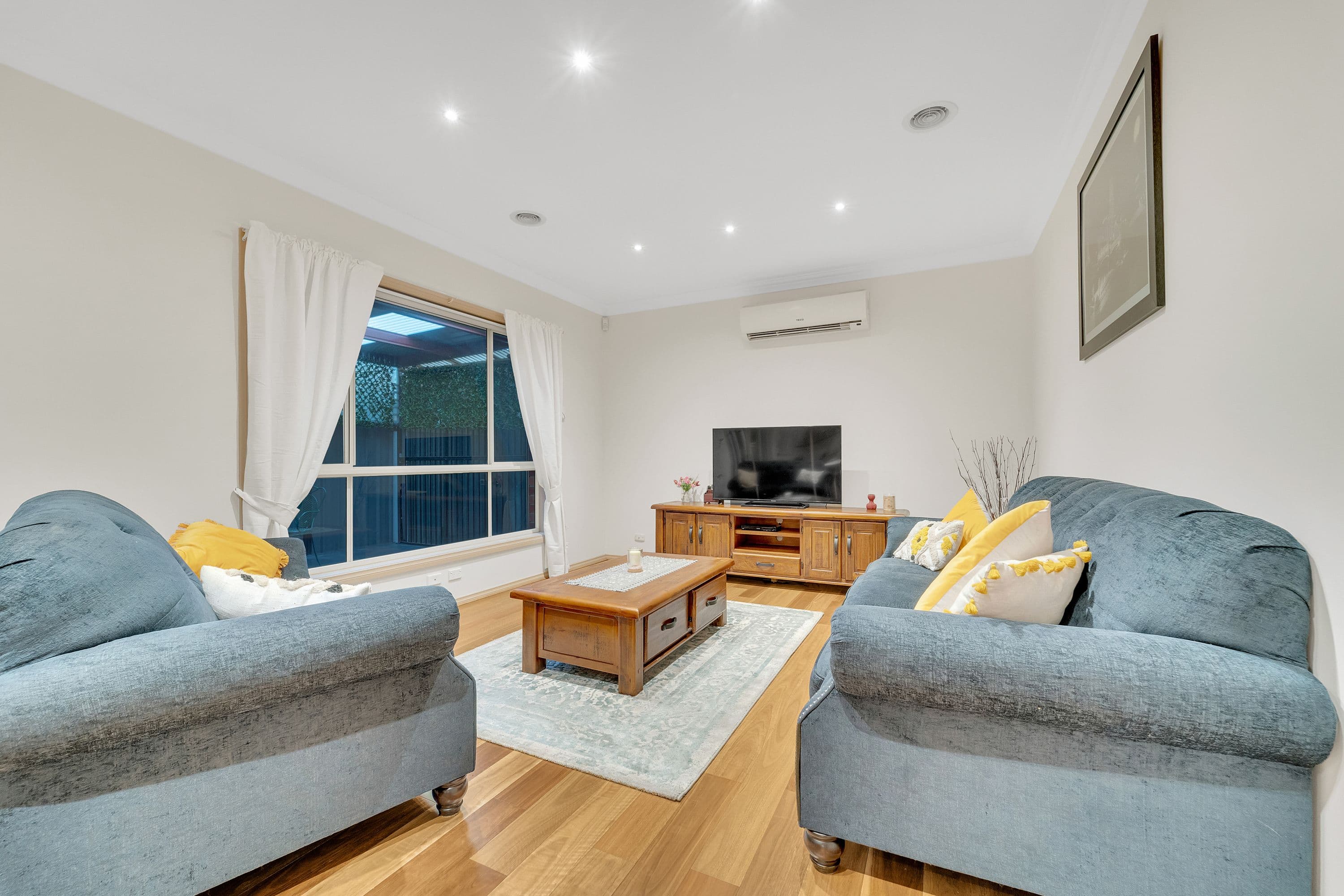 20 Lewisham Place, Craigieburn VIC 3064, Craigieburn - Thumbnail 2