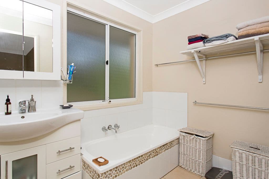 54 Mirreen Drive, TUGUN QLD 4224, Tugun - Thumbnail 7