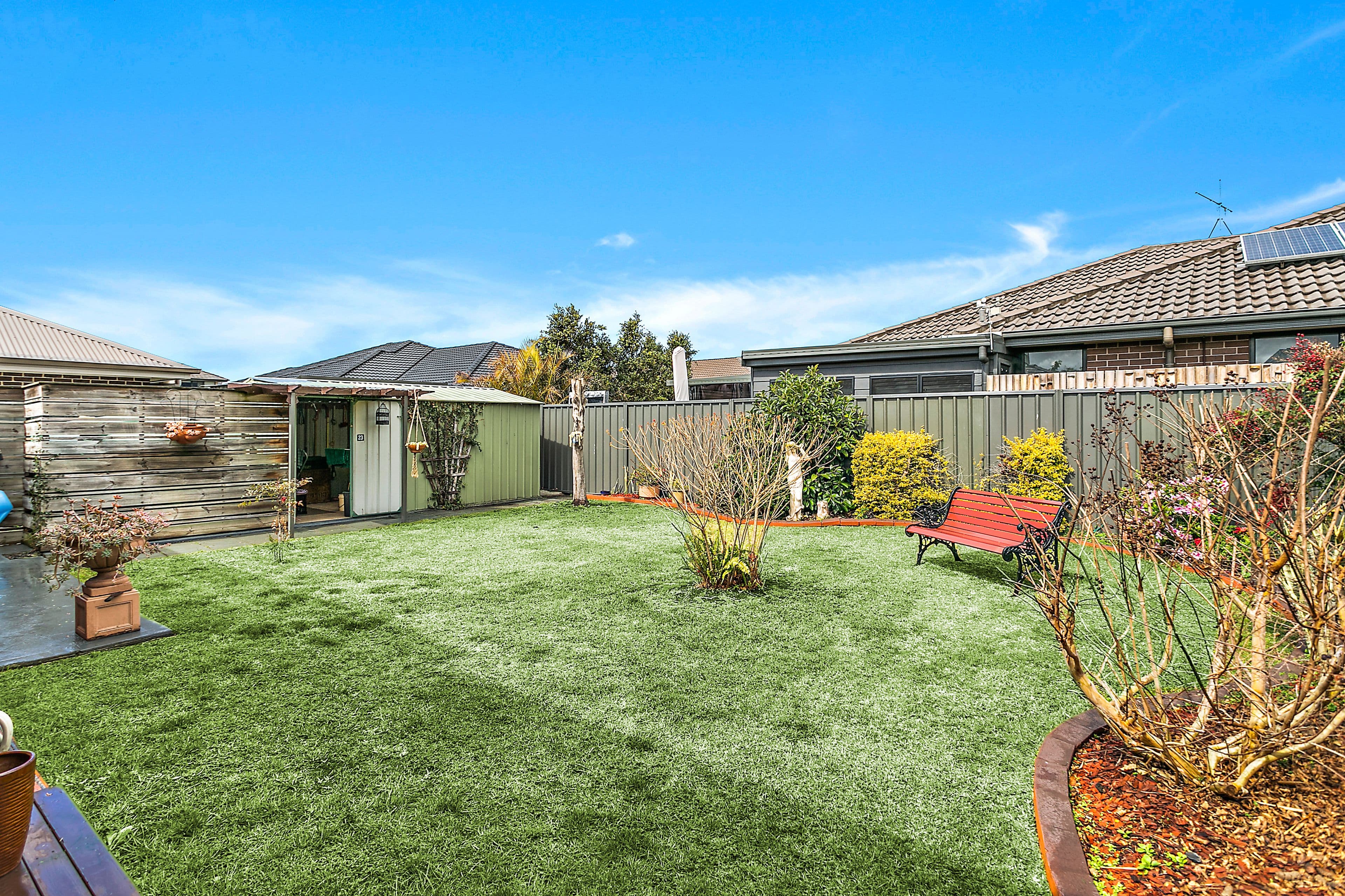 134 Haywards Bay Drive, Haywards Bay - Thumbnail 4