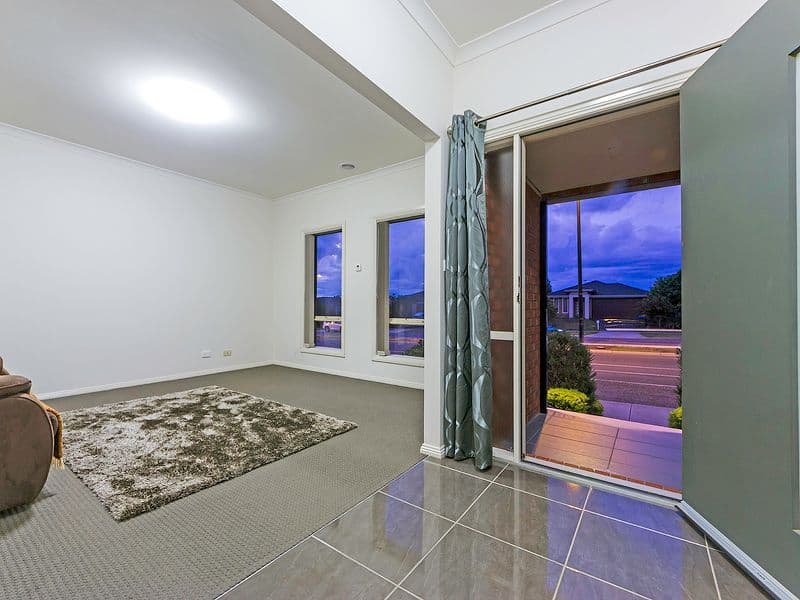 39 Calluna Way, Forrestfield WA 6058, Forrestfield - Thumbnail 2