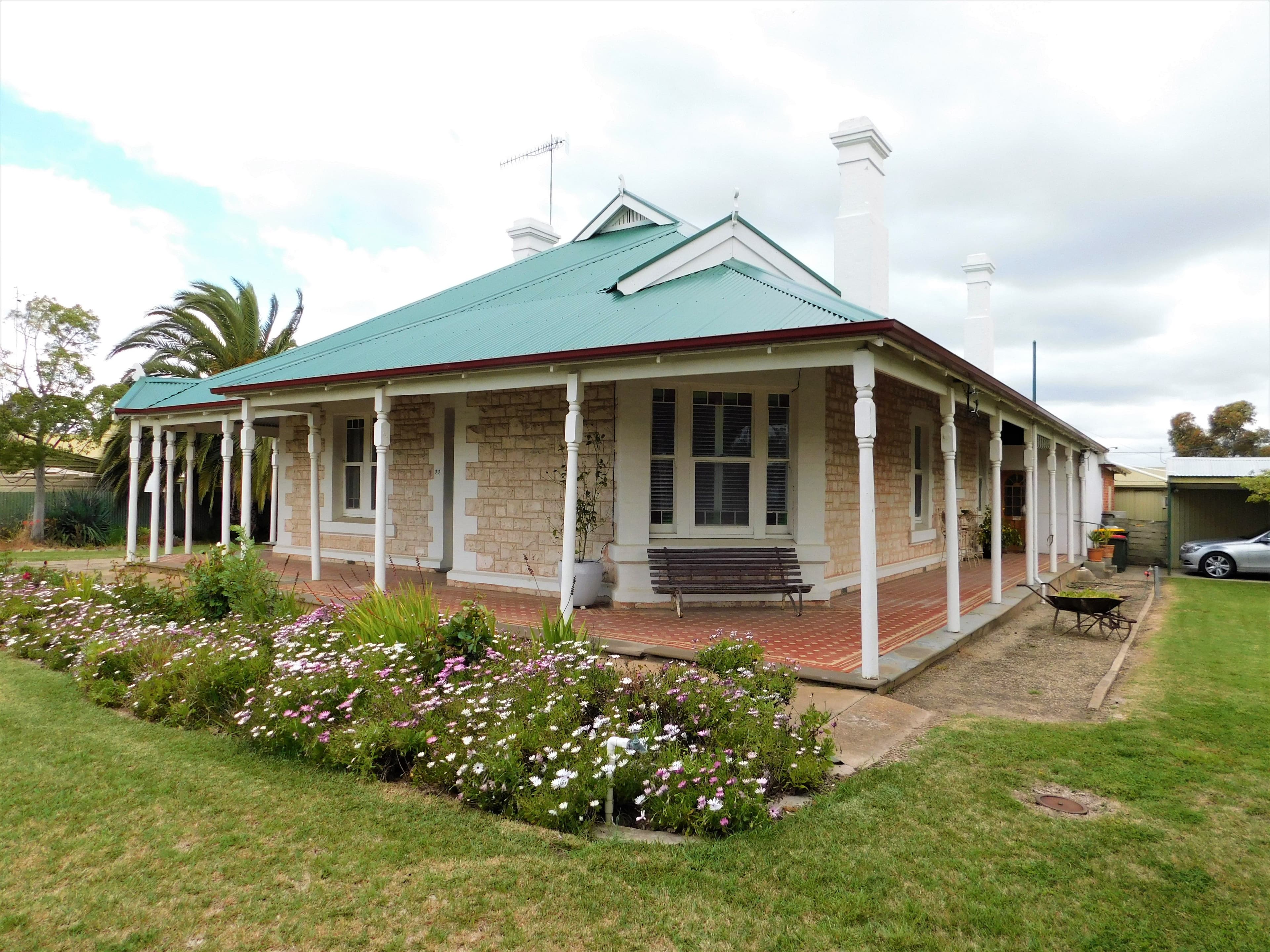 22 Farquhar Street, Bordertown SA 5268, Bordertown - Image 1
