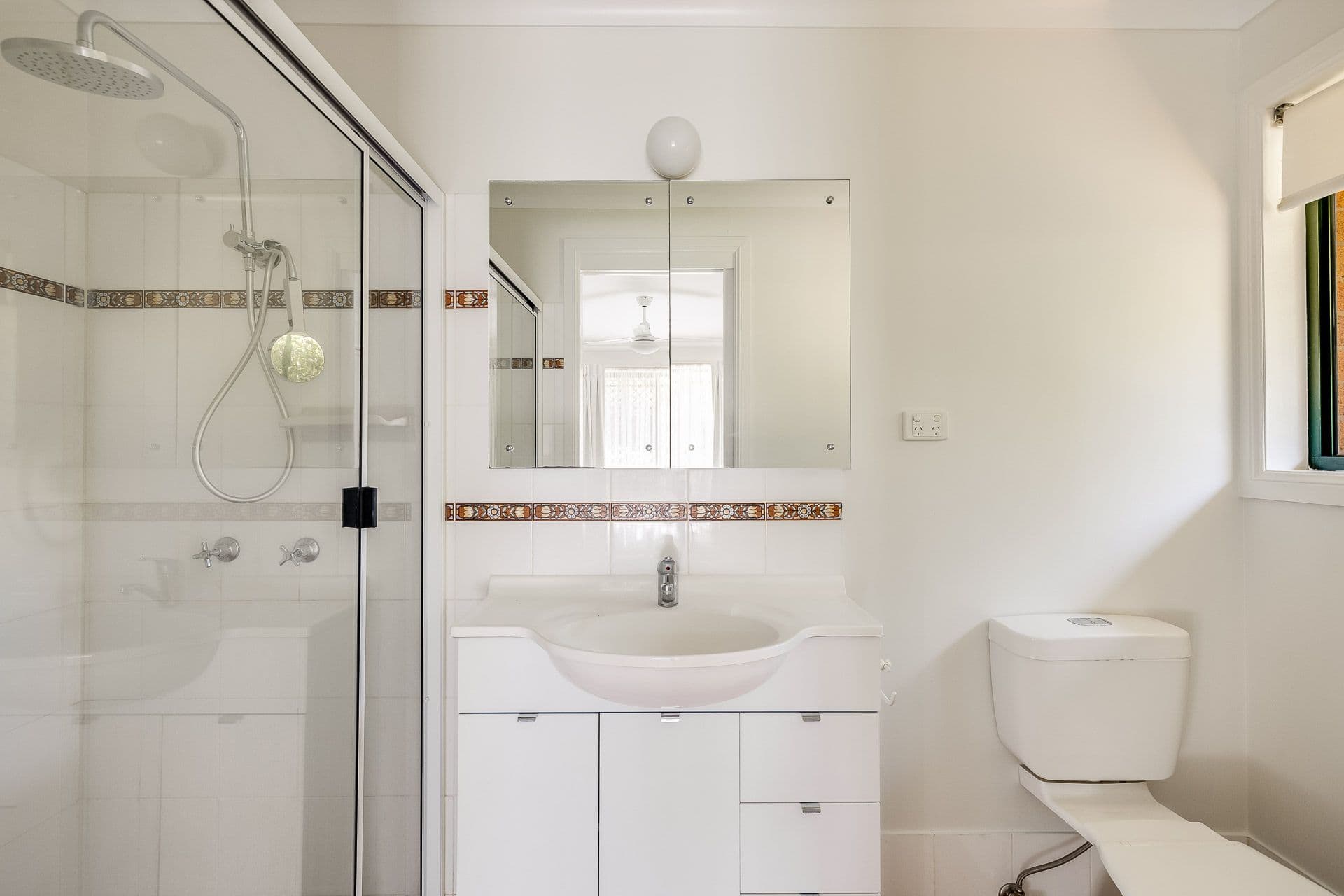 2 Shamrock Court, Middle Ridge QLD 4350, Middle Ridge - Thumbnail 7