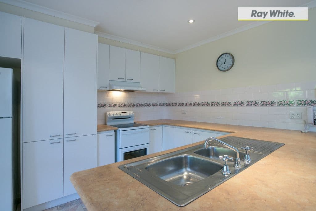137 Seventh Avenue, ROSEBUD VIC 3939, Rosebud - Thumbnail 3