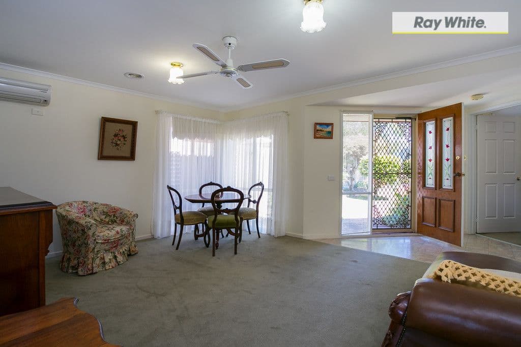 137 Seventh Avenue, ROSEBUD VIC 3939, Rosebud - Thumbnail 4