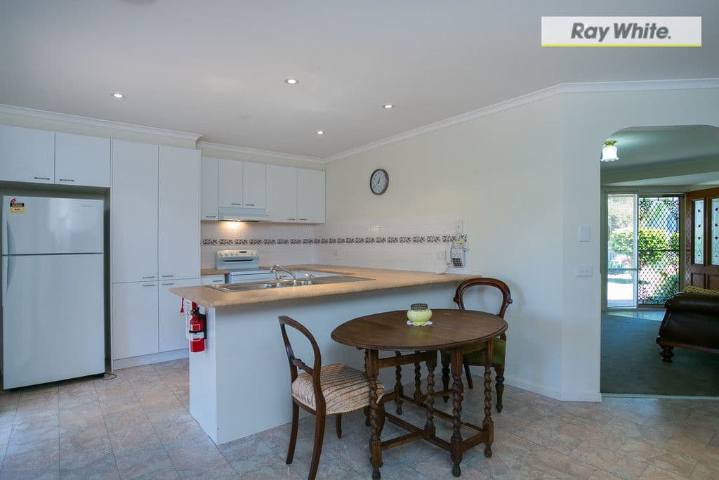 137 Seventh Avenue, ROSEBUD VIC 3939, Rosebud - Thumbnail 5