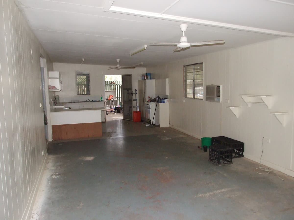 718 Atkinson Road, Canoona QLD, Canoona - Thumbnail 3