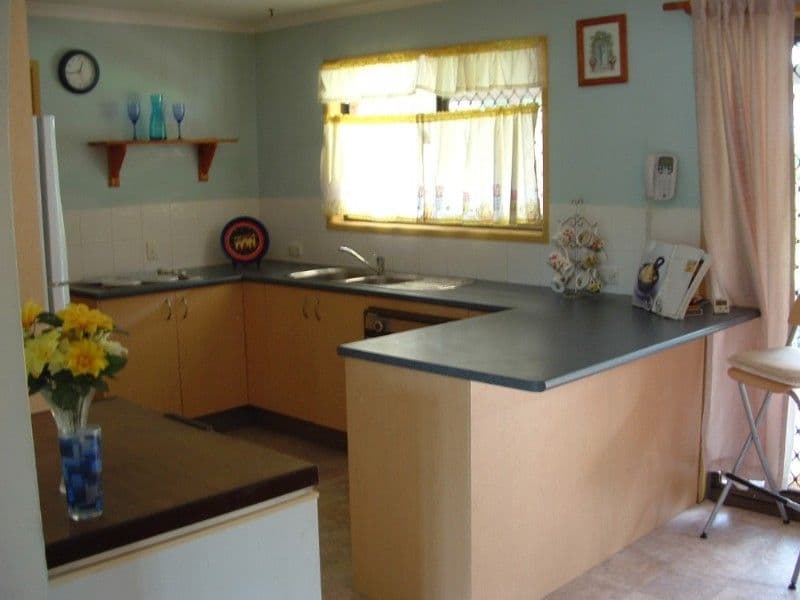 34 Passerine Drive, ROCHEDALE SOUTH QLD 4123, Rochedale South - Thumbnail 3