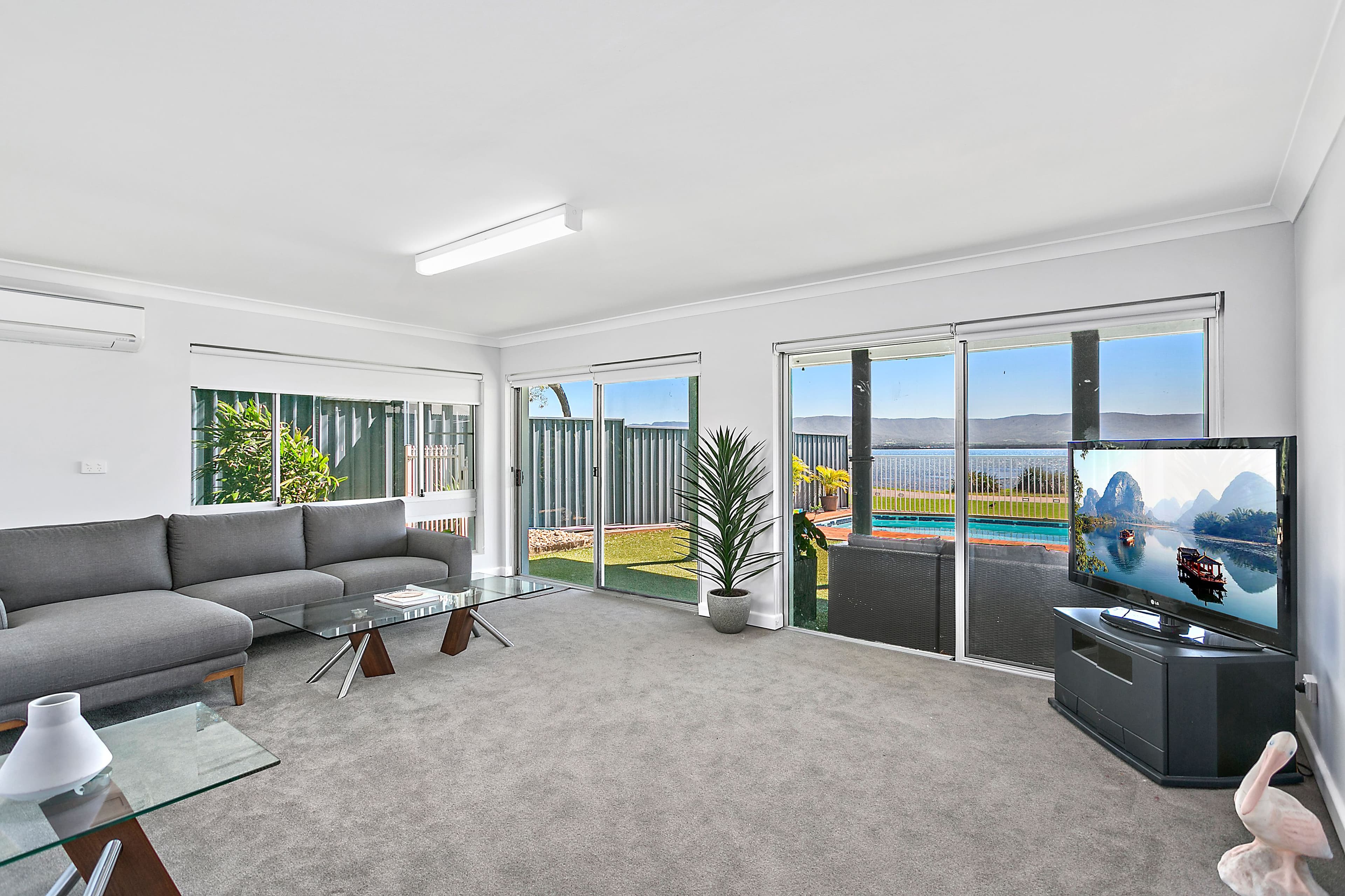 107 The Esplanade, Oak Flats - Thumbnail 5