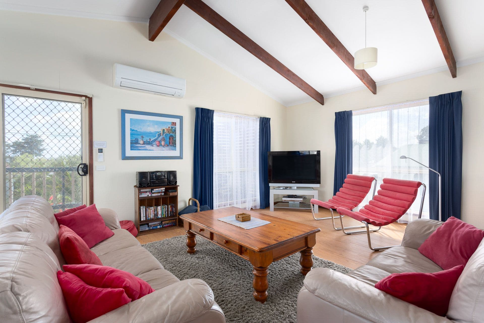 11 Leslie Avenue, Cowes VIC 3922, Cowes - Thumbnail 4