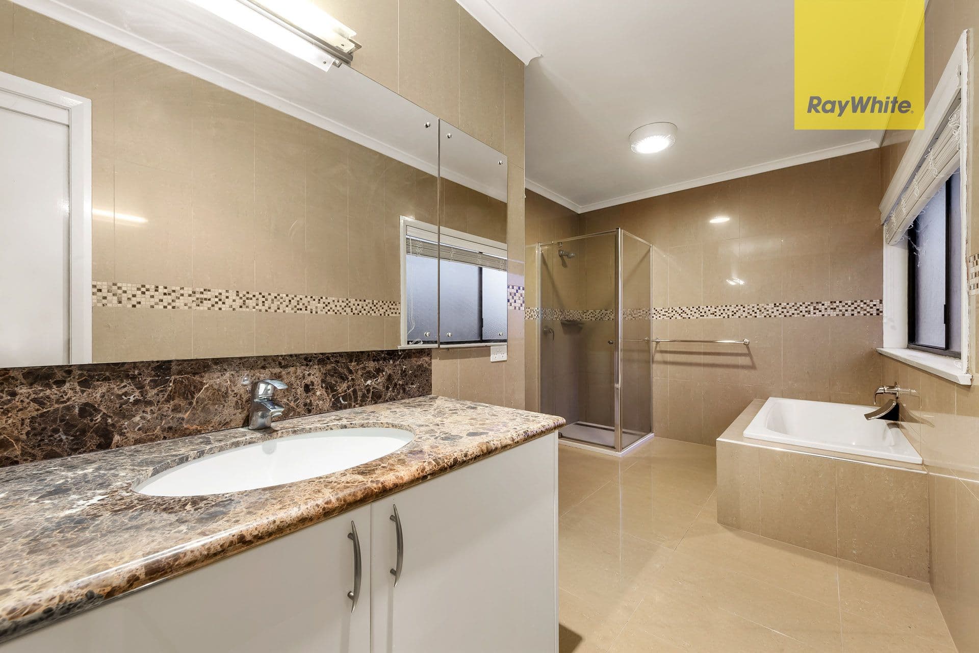 8 Sally Close, Wantirna South VIC 3152, Wantirna South - Thumbnail 8