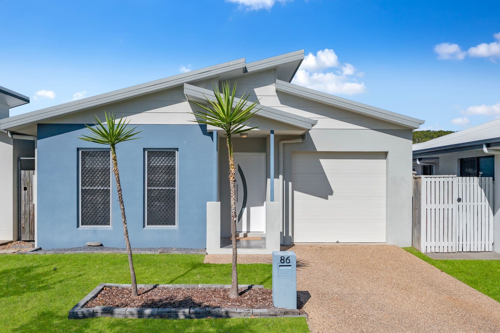 86 Riveredge Boulevard, Oonoonba QLD 4811, Oonoonba - Image 1