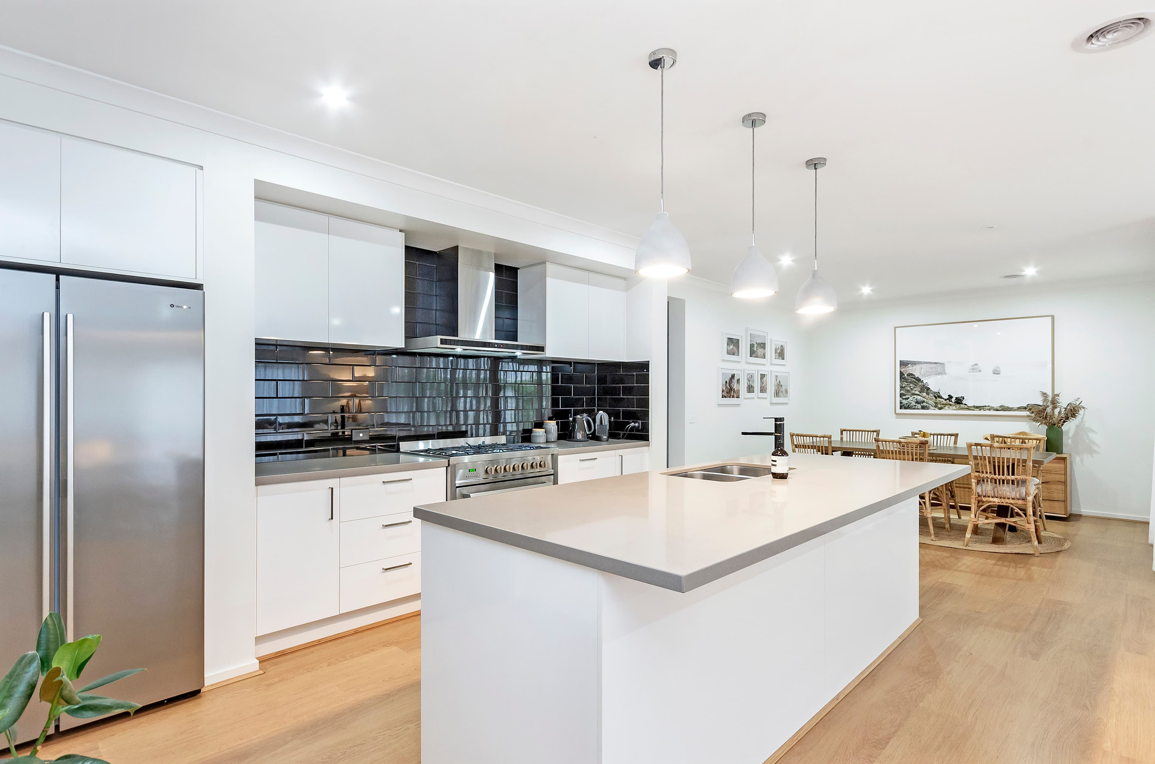 37 Sommerville Boulevard, Warrnambool VIC 3280, Warrnambool - Thumbnail 2