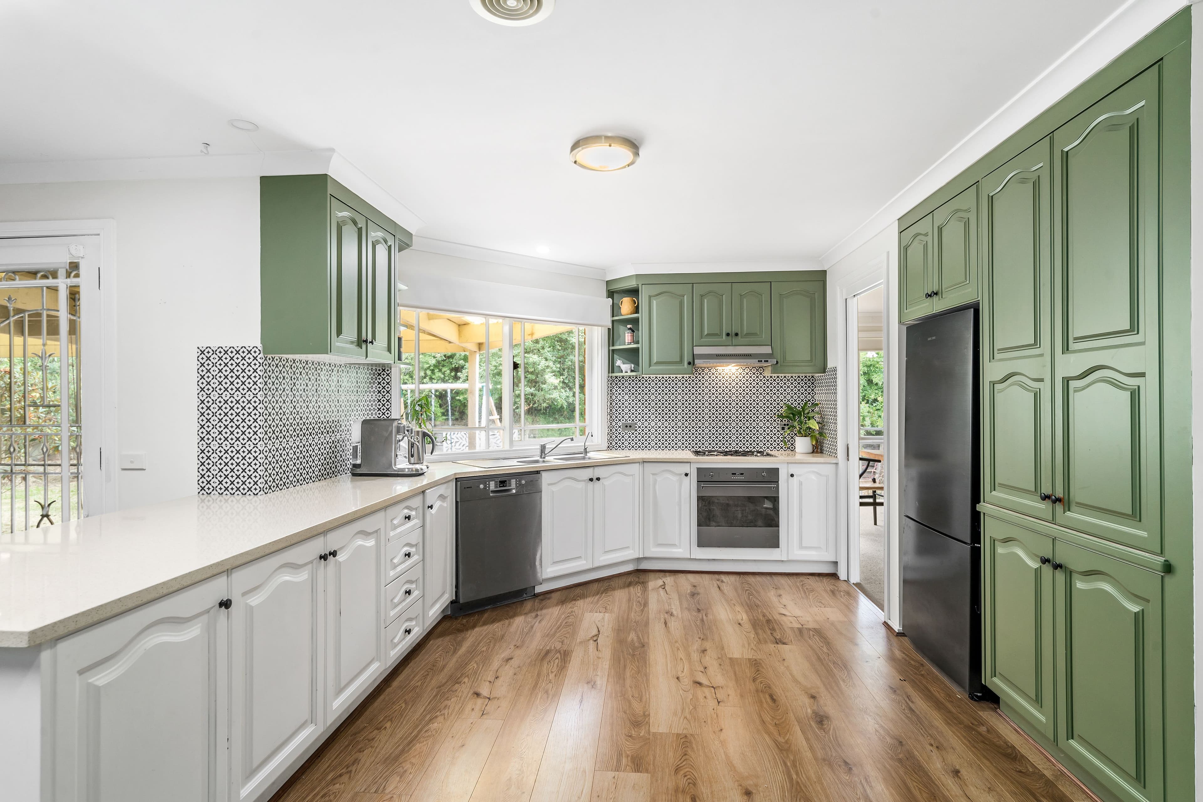 82 Yellow Gum Boulevard, Sunbury VIC 3429, Sunbury - Thumbnail 4