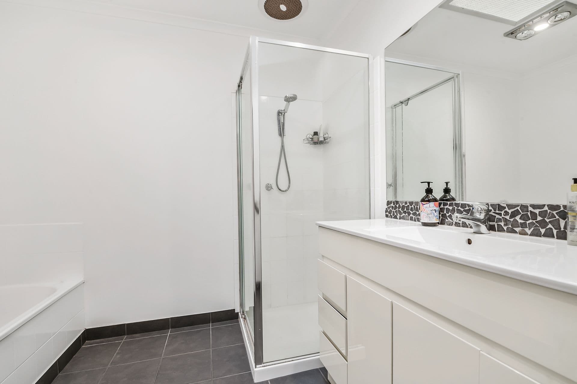 37 Collins Crescent, Berwick VIC 3806, Berwick - Thumbnail 8