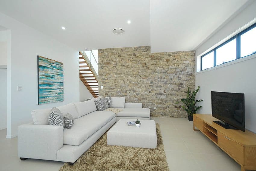 2a Meredith Drive, Broadbeach Waters QLD 4218, Broadbeach Waters - Thumbnail 2