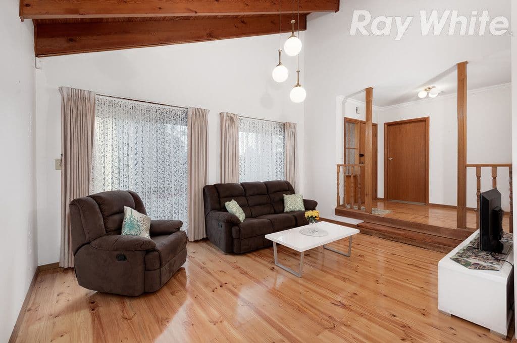 44 Kingston Town Crescent, Mill Park VIC 3082, Mill Park - Thumbnail 2