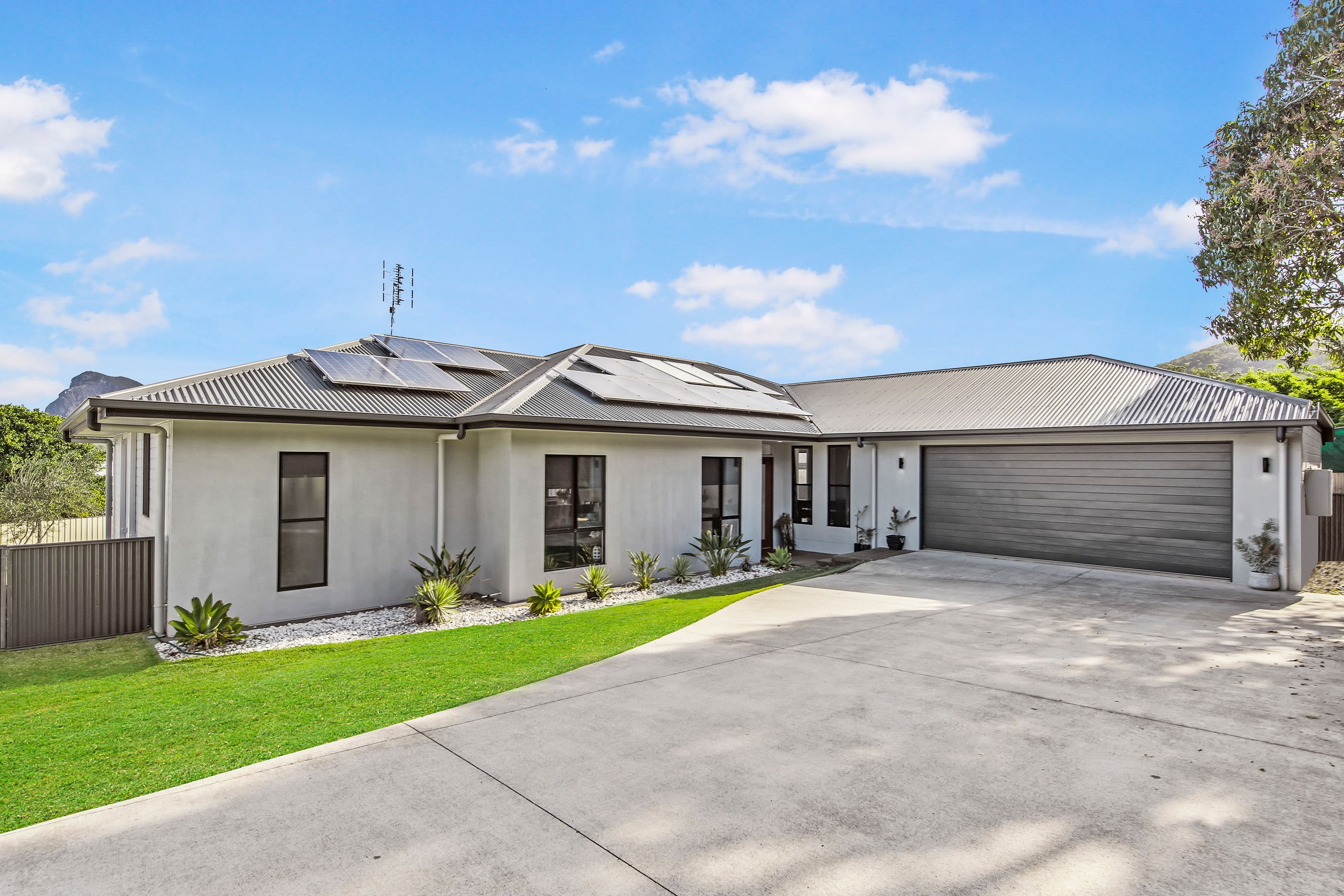 28 Gordon Place, Glass House Mountains QLD 4518, Glass House Mountains - Image 1