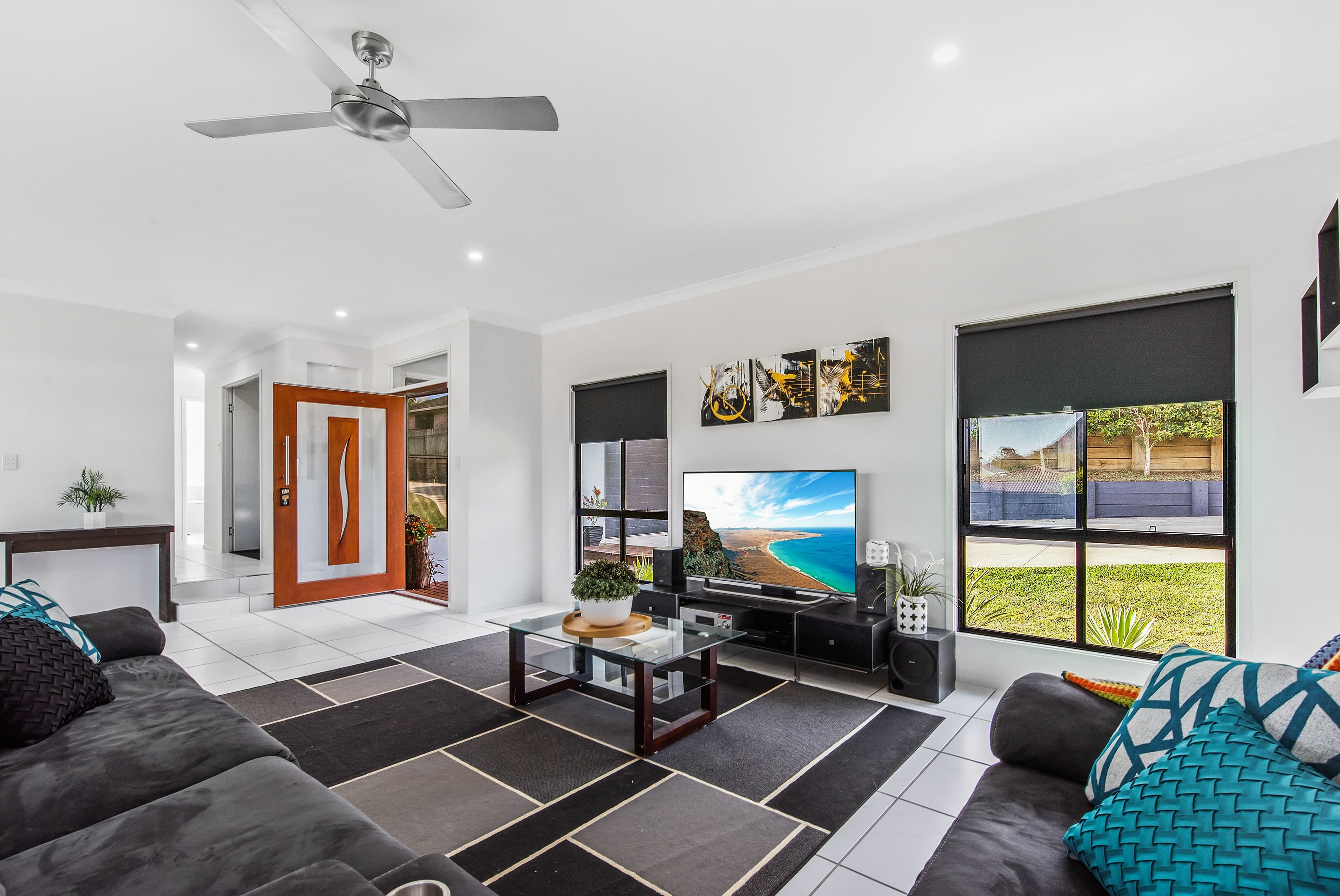 28 Gordon Place, Glass House Mountains QLD 4518, Glass House Mountains - Thumbnail 3