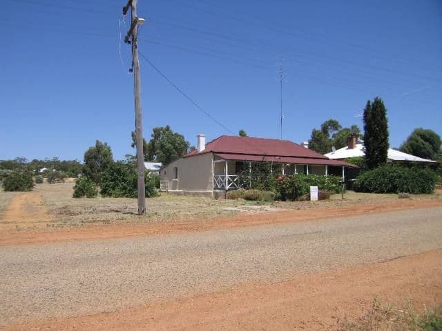 11 Tenth Road, YORK WA 6302, York - Thumbnail 2