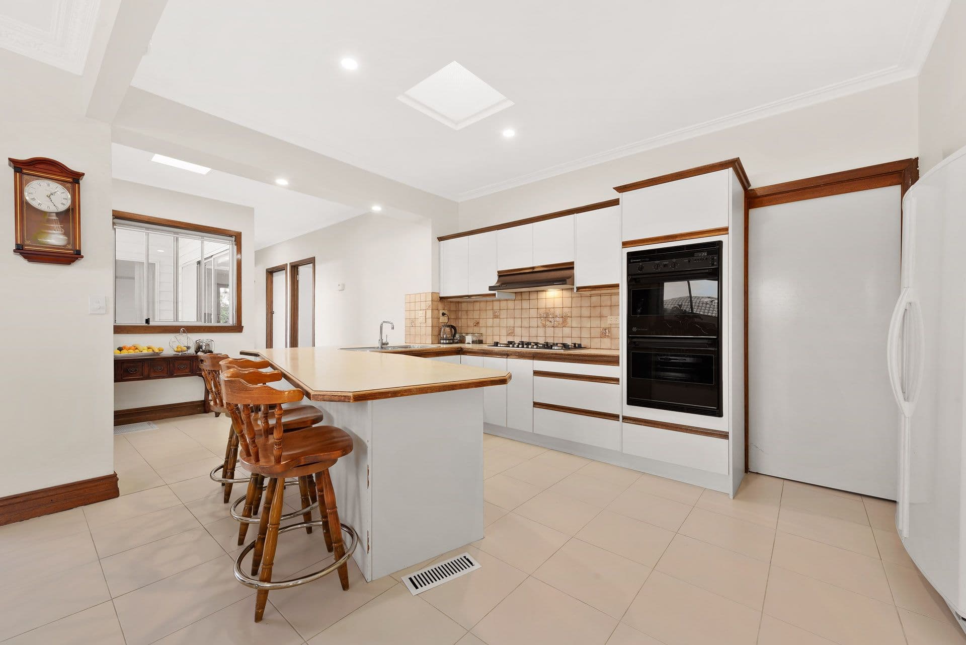 187 Grimshaw Street, Greensborough VIC 3088, Greensborough - Thumbnail 2